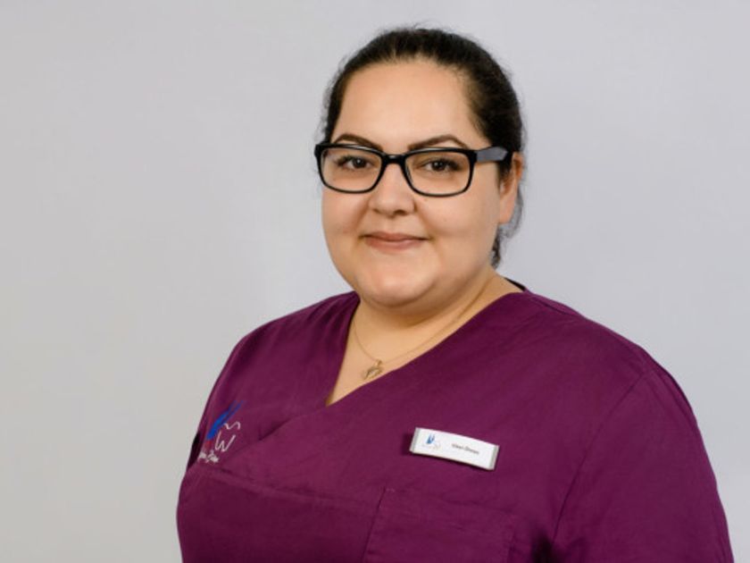 Sibel Ölmez, Zahnmedizinische Fachassistentin für Implantologie